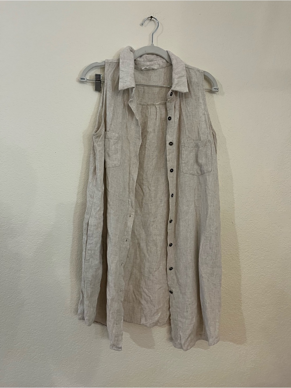 eesome Light Beige Sleeveless Linen summertime Button-Down Shirt